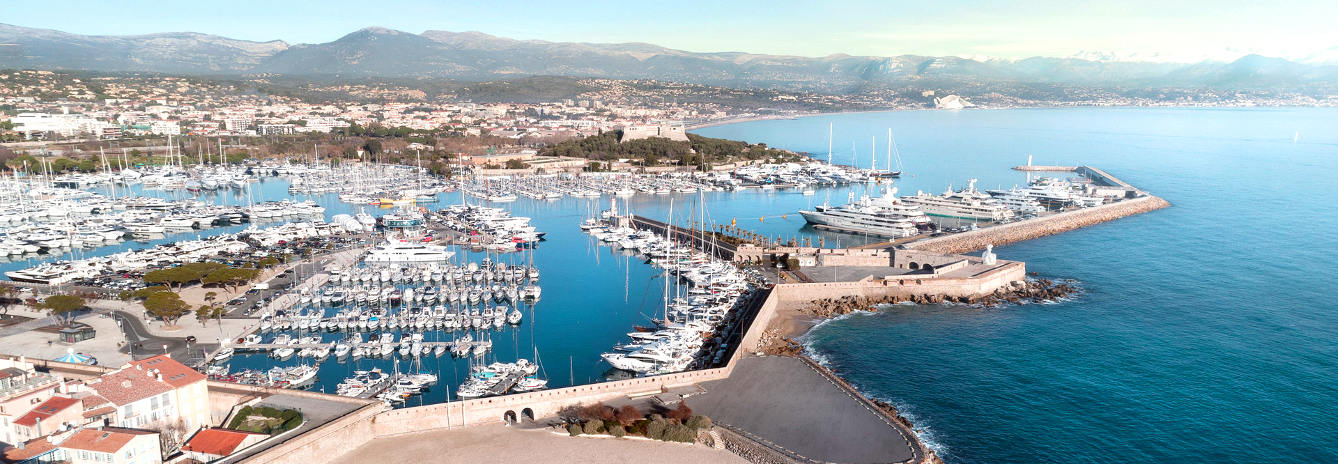 01-Port-Vauban-SD_1920x666