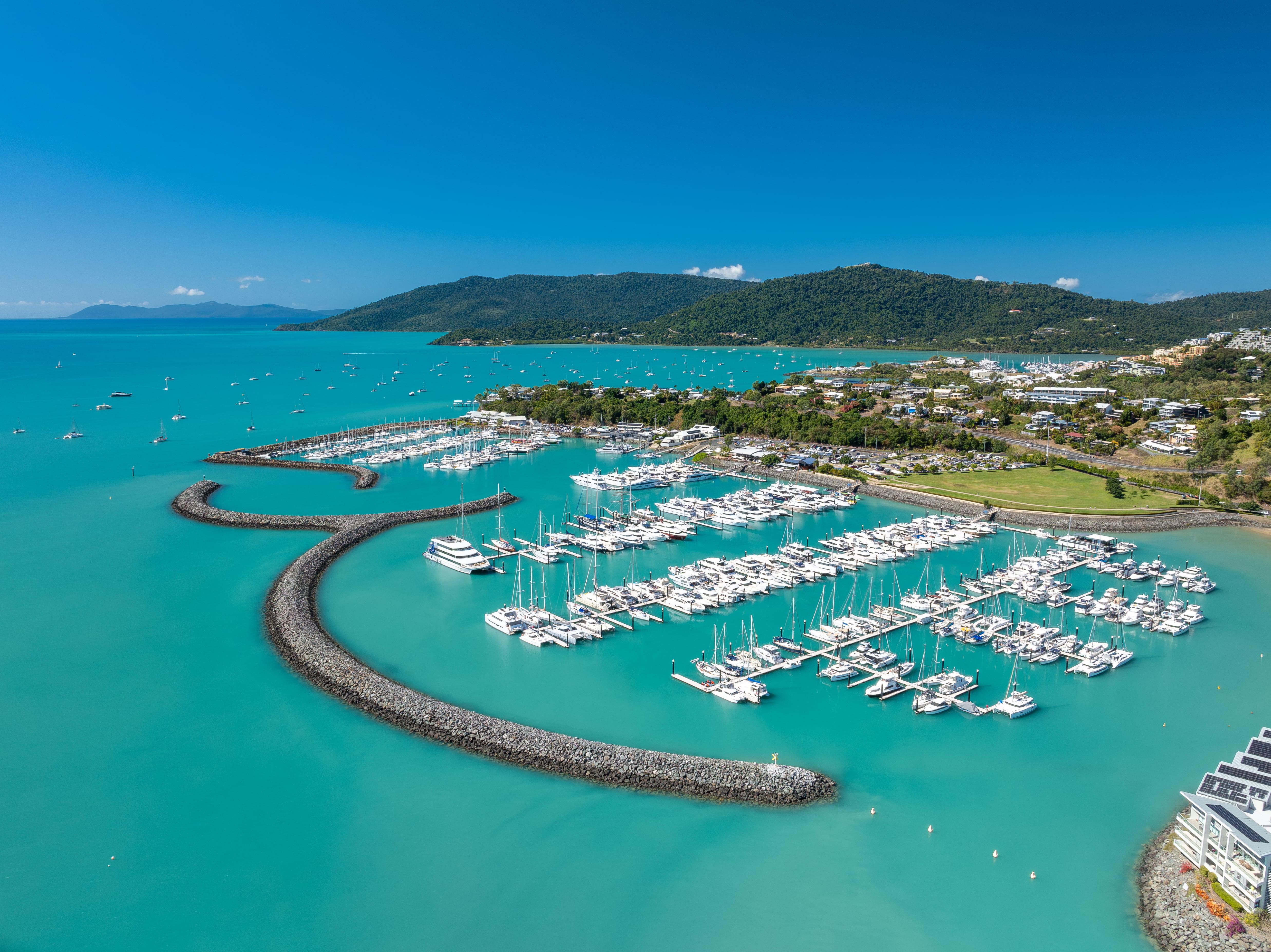Coral Sea Marina Resort | Yacht Berths Queensland